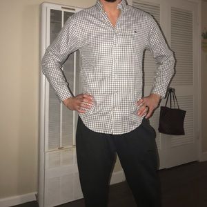 Vineyard vines “classic fit tucker shirt”
